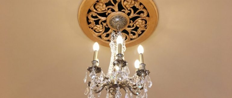 Hotel Syracuse – Small Medallion